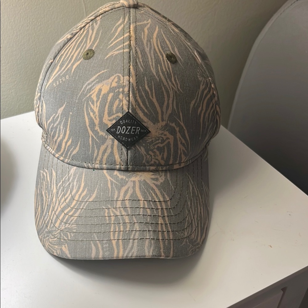 Dozer Gray and Tan Patterned Cap